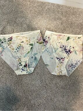 NWT Soma Floral Vanishing Edge Underwear Bundle- L